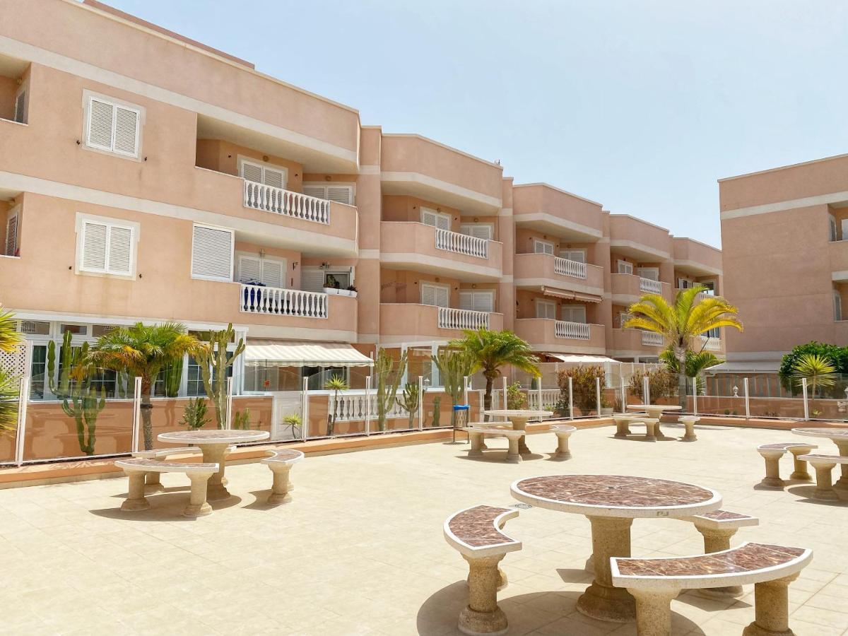 Hugo'S Holiday Apartment In Costa Del Silencio Arona  Esterno foto